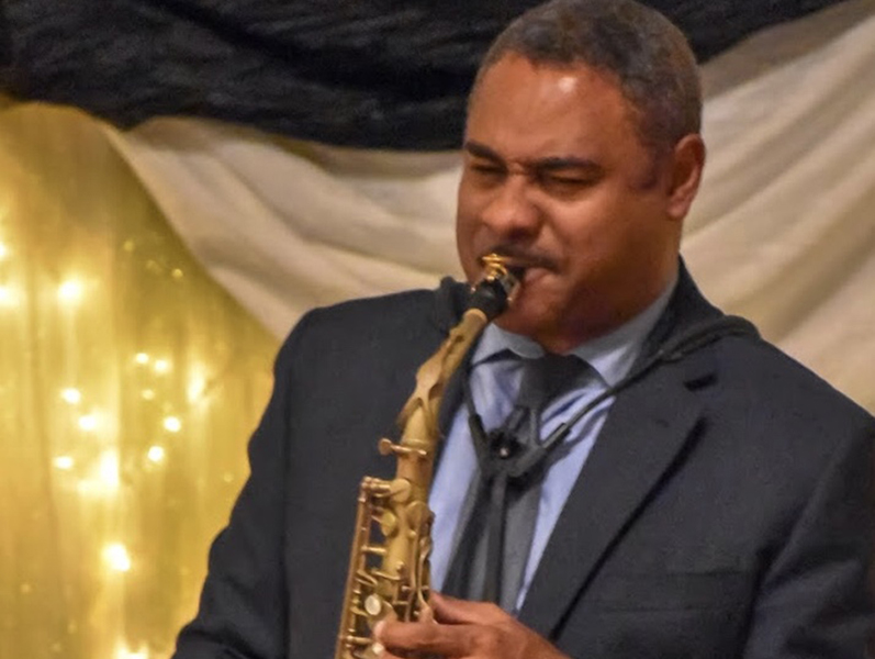 saxophonist Todd Wright